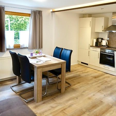 Ferienwohnung #4 mit Terrasse in zentraler dennoch ruhiger Lage - Stadtbus vor der Tür! Lindau  Exterior foto